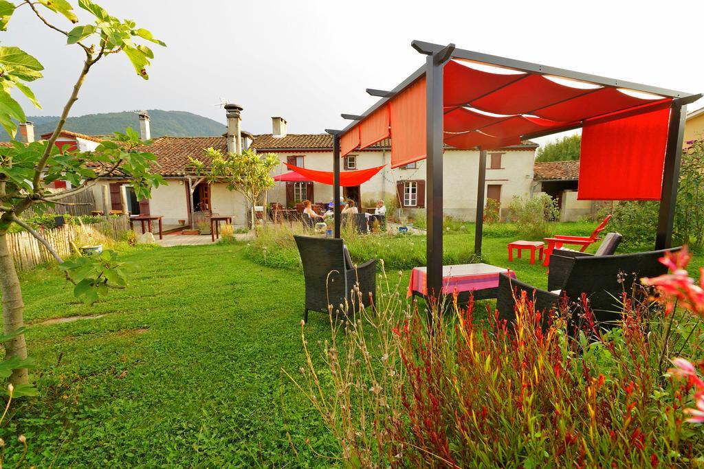 Logis Hotel Restaurant La Barguillere Saint-Pierre-de-Riviere Екстер'єр фото
