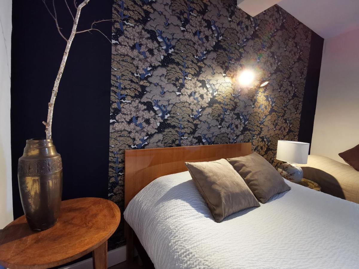 Logis Hotel Restaurant La Barguillere Saint-Pierre-de-Riviere Екстер'єр фото