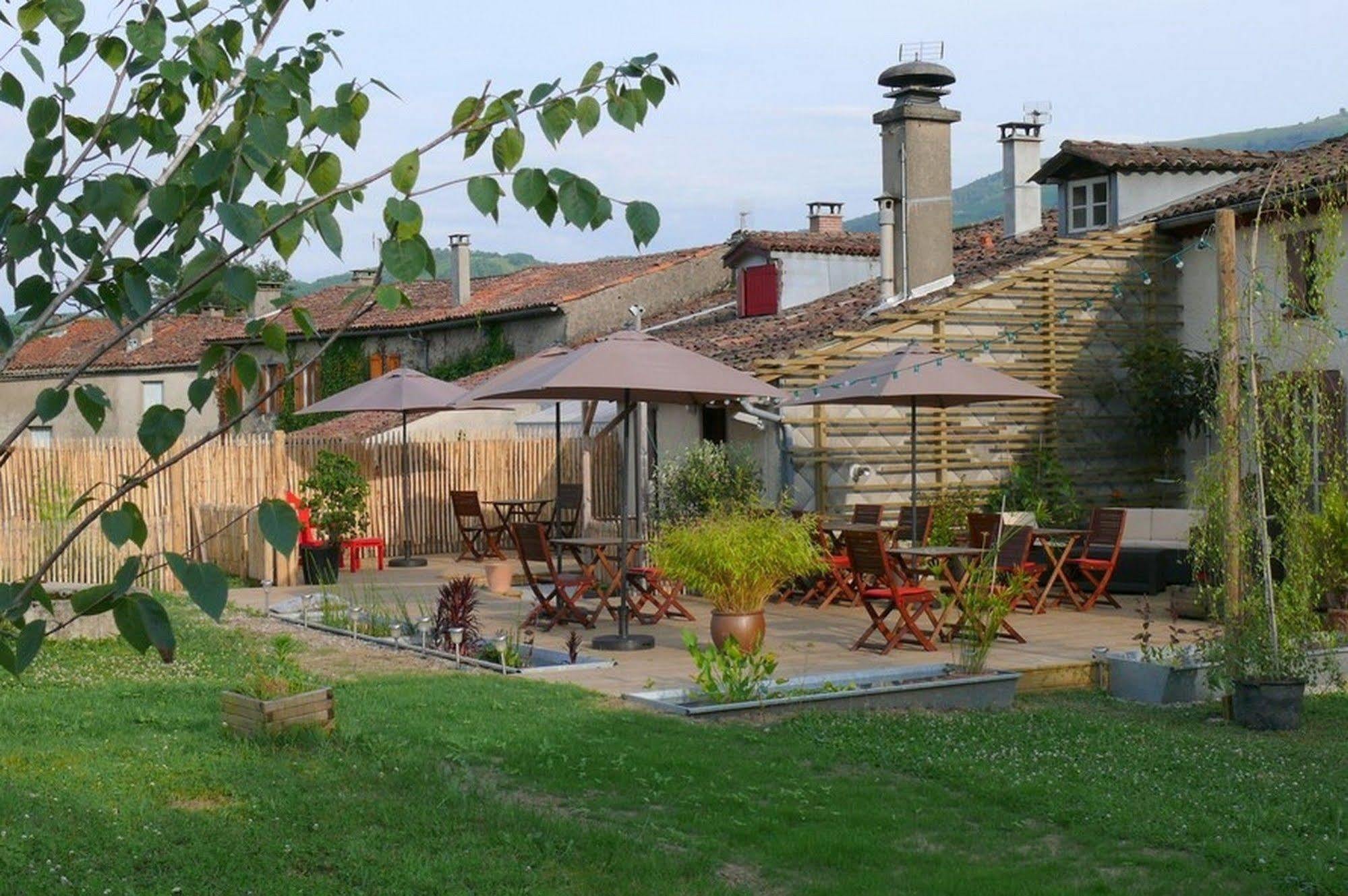 Logis Hotel Restaurant La Barguillere Saint-Pierre-de-Riviere Екстер'єр фото